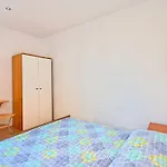 Nika 5 In Der Residenz Mit Pool Und Whirlpool In Strandnaehe By Interhome 아파트