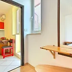 Nika 5 In Der Residenz Mit Pool Und Whirlpool In Strandnaehe By Interhome 아파트 우마그