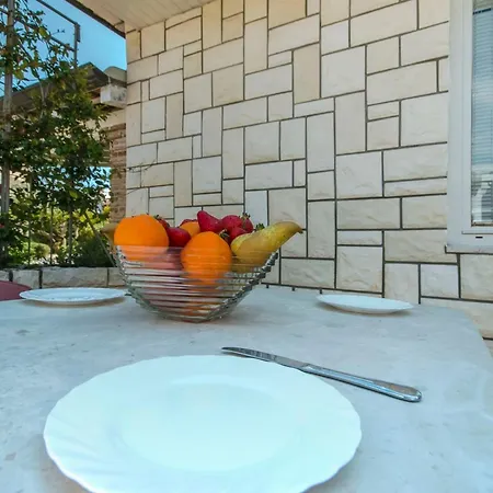 Nika 5 In Der Residenz Mit Pool Und Whirlpool In Strandnaehe By Interhome Appartement