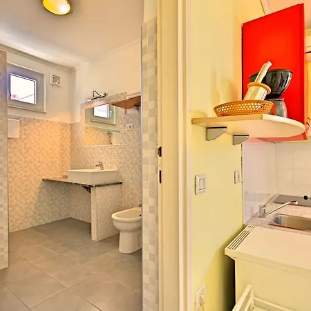 Appartement Nika 5 In Der Residenz Mit Pool Und Whirlpool In Strandnaehe By Interhome *