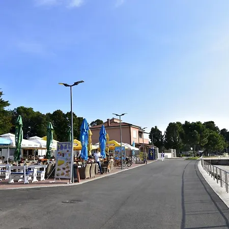 Nika 5 In Der Residenz Mit Pool Und Whirlpool In Strandnaehe By Interhome Appartement *